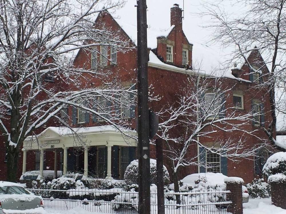 Clifford House Private Home B&B Cleveland Exterior photo